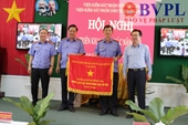 VKSND tỉnh Kiên Giang đón nhận Cờ thi đua của Chính phủ