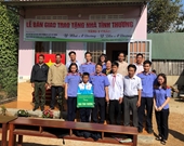 VKSND TP Buôn Ma Thuột tặng nhà tình nghĩa 2 học sinh nghèo