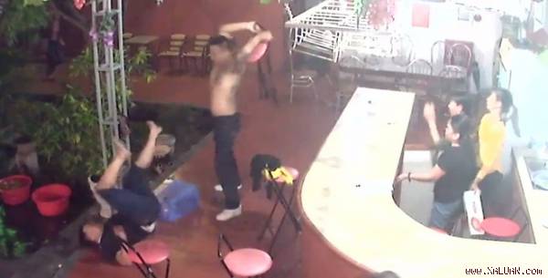 Nhân viên Karaoke Focus KTV bị đánh vì nghi báo CSGT kiểm tra nồng độ cồn