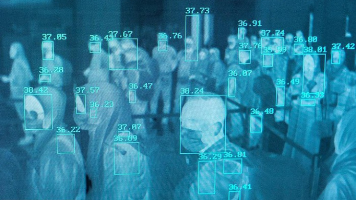 Máy bay sơ tán công dân Mỹ khỏi Vũ Hán bị buộc đáp xuống sân bay quân sự vào phút chót