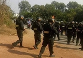Hàng trăm Cảnh sát vây bắt Thượng úy Công an xả súng bắn chết 4 người