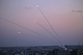 Irone Dome “căng mình”đánh chặn tên lửa của Hamas