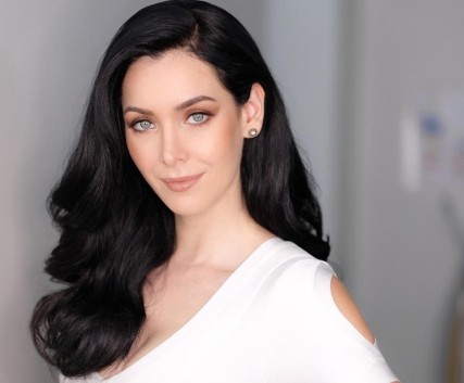 Miss Charm công bố giám khảo tiếp theo là Miss Universe 2005