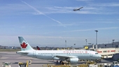 Máy bay Canada chở 128 hành khách hạ cánh khẩn cấp ở Tây Ban Nha
