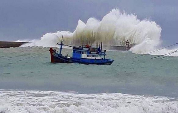 Thời tiết rét tiếp tục bao trùm Bắc bộ, biển Đông có sóng lớn