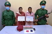 Bắt 2 thiếu nữ người Lào vượt biên sang Việt Nam cùng 3 bánh heroin