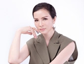 MC Thanh Mai khoe nhan sắc không tuổi với trang phục menswears cá tính