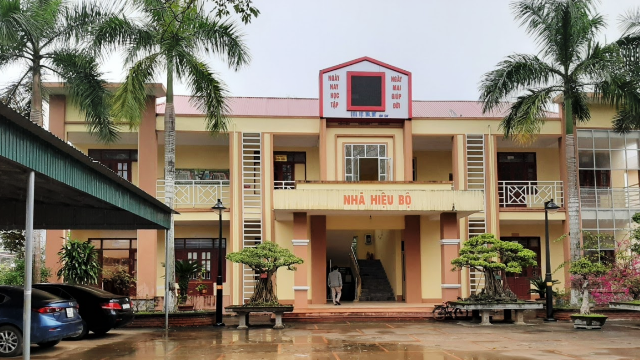 Kế toán trường học lập hồ sơ giả để rút tiền ngân sách