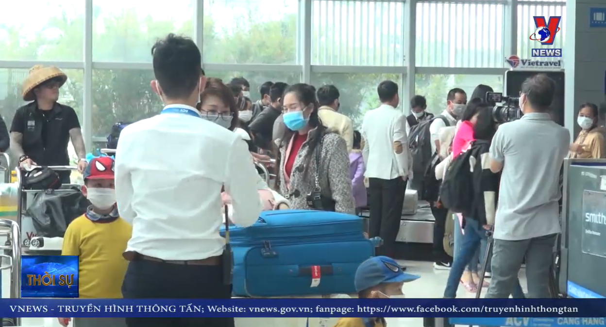 Khách từ Italy, Iran đến Việt Nam buộc phải khai báo y tế