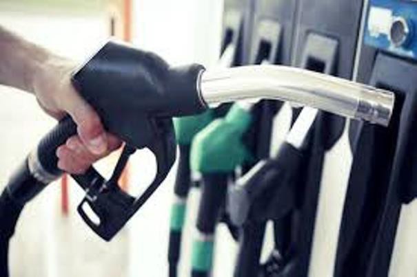 Giá xăng giảm lần thứ 4 liên tiếp kể từ đầu năm 2020