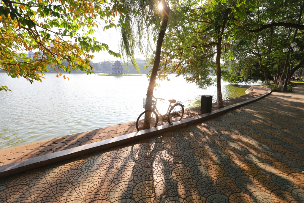 Miền Bắc duy trì nắng ấm, Nam Bộ nắng nóng 36 độ C