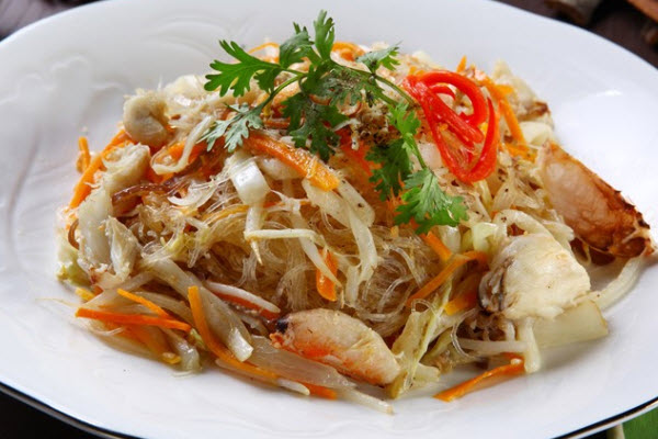 Đổi vị với món miến xào cua biển cực thơm ngon