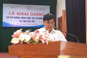 Đình chỉ chức vụ đối với Phó giám đốc Sở Nội vụ Phú Yên