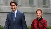 Thủ tướng Canada Justin Trudeau sẽ tự cách ly sau khi vợ ông dương tính với Covid-19