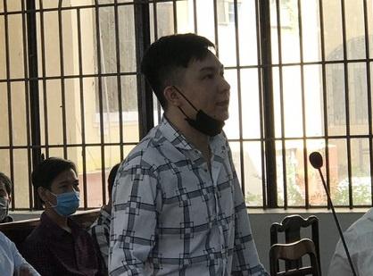 Mâu thuẫn trên bàn nhậu, nam thanh niên đâm chết thầy giáo