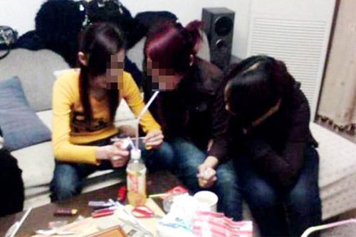 Bắt 1 luật sư ở Thanh Hoá tổ chức sử dụng ma tuý tại nhà cùng 6 người khác