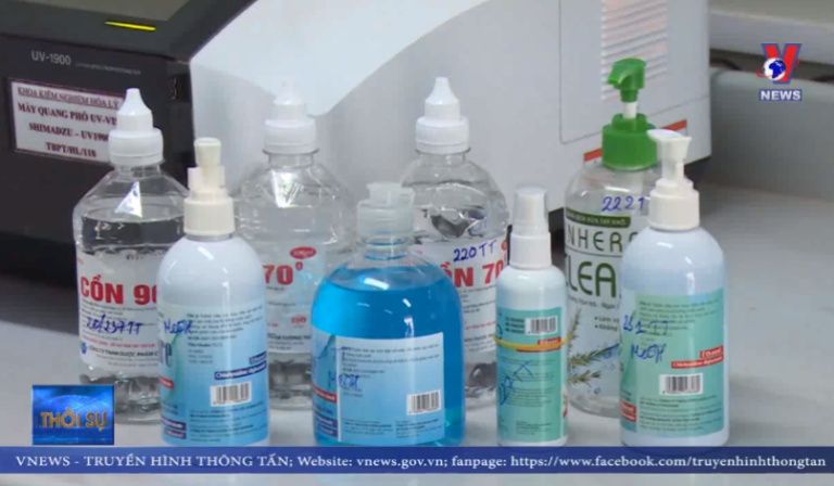 Nguy hiểm từ nước rửa tay chứa cồn methanol