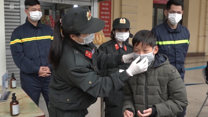 Những hình ảnh đẹp của lực lượng chống Covid-19