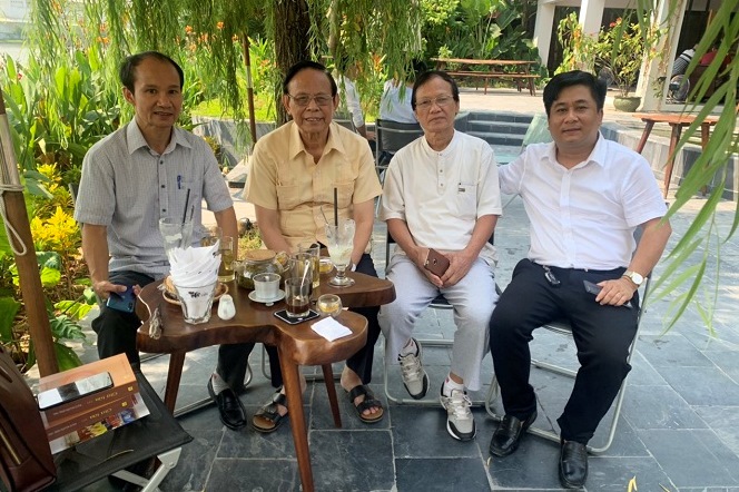 Thao thức dòng thơ bật mầm