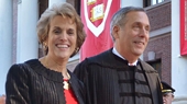 Chủ tịch Đại học Harvard và vợ dương tính với Covid-19