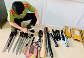 Một huyện phát hiện 17 vụ mua bán vũ khí thô sơ trên mạng