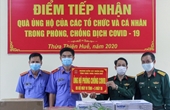 VKSND Thừa Thiên - Huế tặng quà, hỗ trợ công tác phòng chống dịch COVID - 19