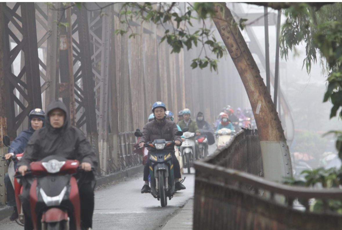 Miền Bắc tiếp tục mưa dông diện rộng, trời rét 16 độ C