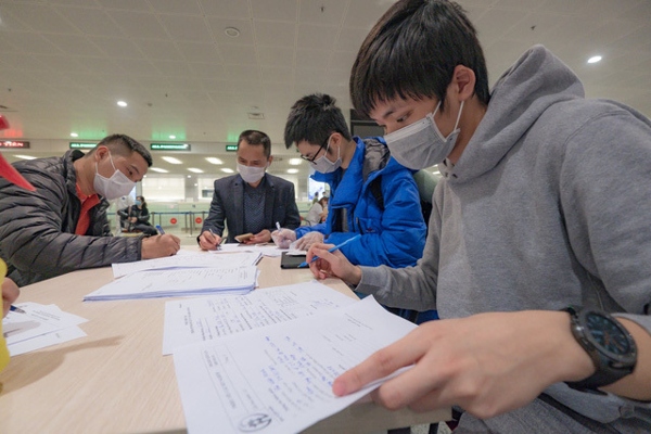 Đối tượng nào được thụ hưởng gói hỗ trợ 62 000 tỉ vì dịch COVID-19