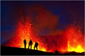 Cụm núi lửa ở bán đảo Reykjanes bất ngờ thức dậy sau hơn 800 năm ngủ yên