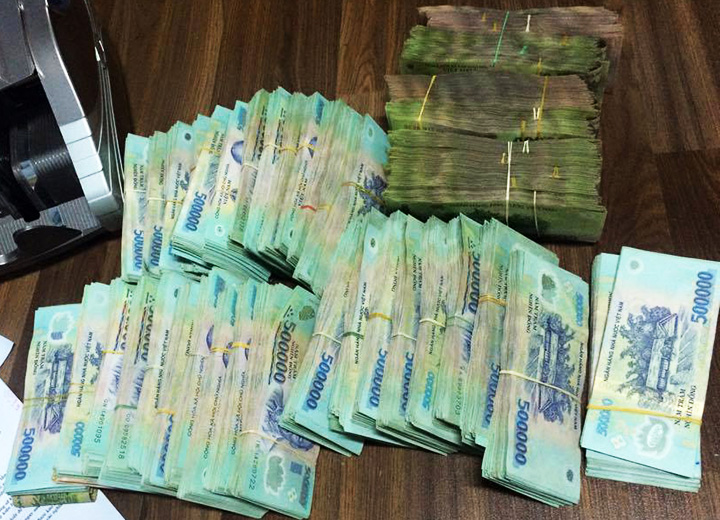 Mạo danh Công an điều tra lừa đảo gần 2 tỉ đồng của người phụ nữ