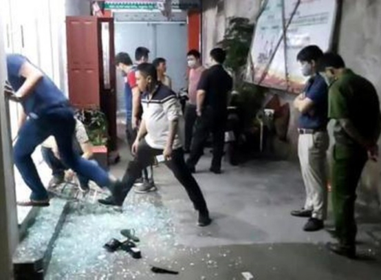 Giang hồ đất Cảng vào tận nhà nổ súng thị uy