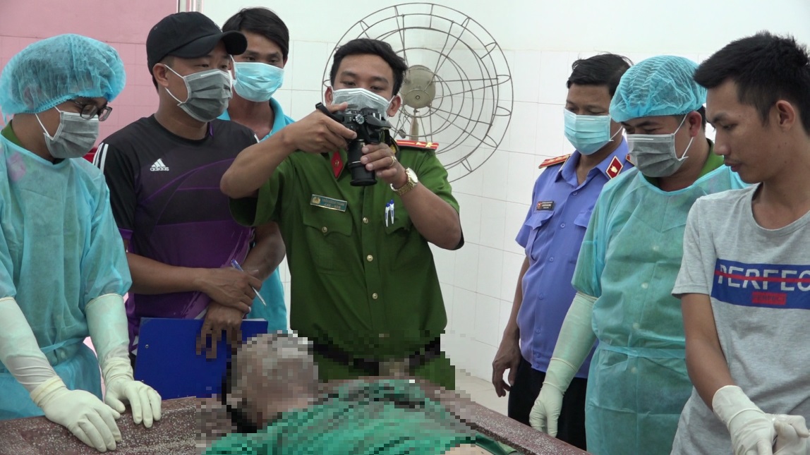 Bị bạn đâm tử vong vì dám rủ đi  cướp