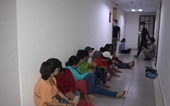 Bắt quả tang 11 nữ, 11 nam đánh bạc trong chung cư ở Đồng Nai