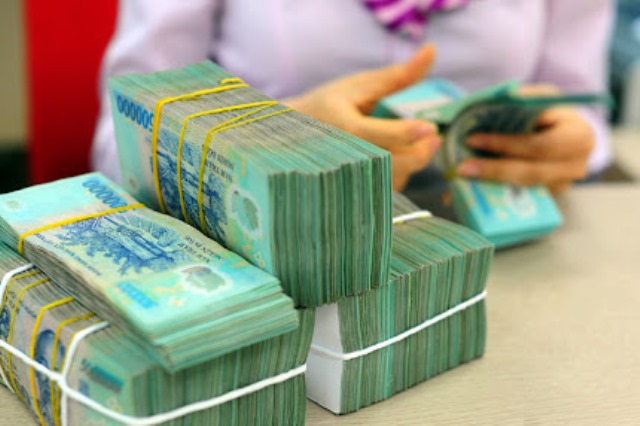 Truy tìm người phụ nữ liên quan vụ nhân viên ngân hàng “ẵm” 4 tỉ đồng