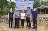 Báo Bảo vệ pháp luật phối hợp với VKSND tỉnh Hà Tĩnh tặng nhà tình nghĩa hộ nghèo, neo đơn