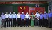 VKSND cấp cao tại TP HCM trao tặng thiết bị, vật tư y tế phòng, chống dịch ở Đồng Nai
