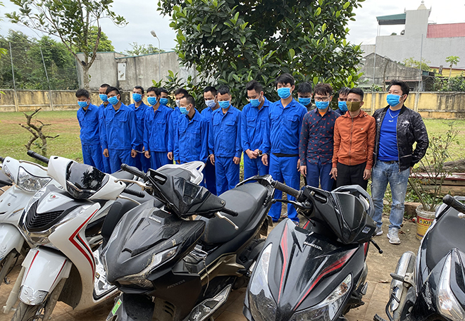 Xóa sới bạc trong quán bida, bắt quả tang 27 đối tượng