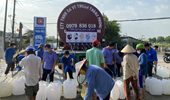 VKSND tỉnh Tiền Giang hỗ trợ nước sinh hoạt cho nhân dân vùng hạn, mặn