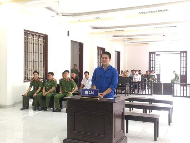 Chiến sĩ Cảnh sát nghĩa vụ rút súng bắn gục đồng đội