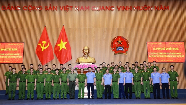 Tổ chức lực lượng vũ trang bảo vệ trụ sở VKSND tối cao