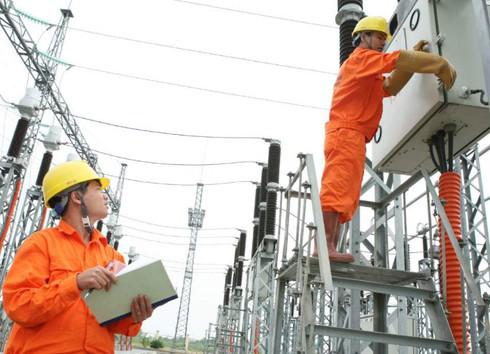 Giám sát chặt chẽ hoạt động của EVN đảm bảo giảm giá điện nhưng không treo lỗ