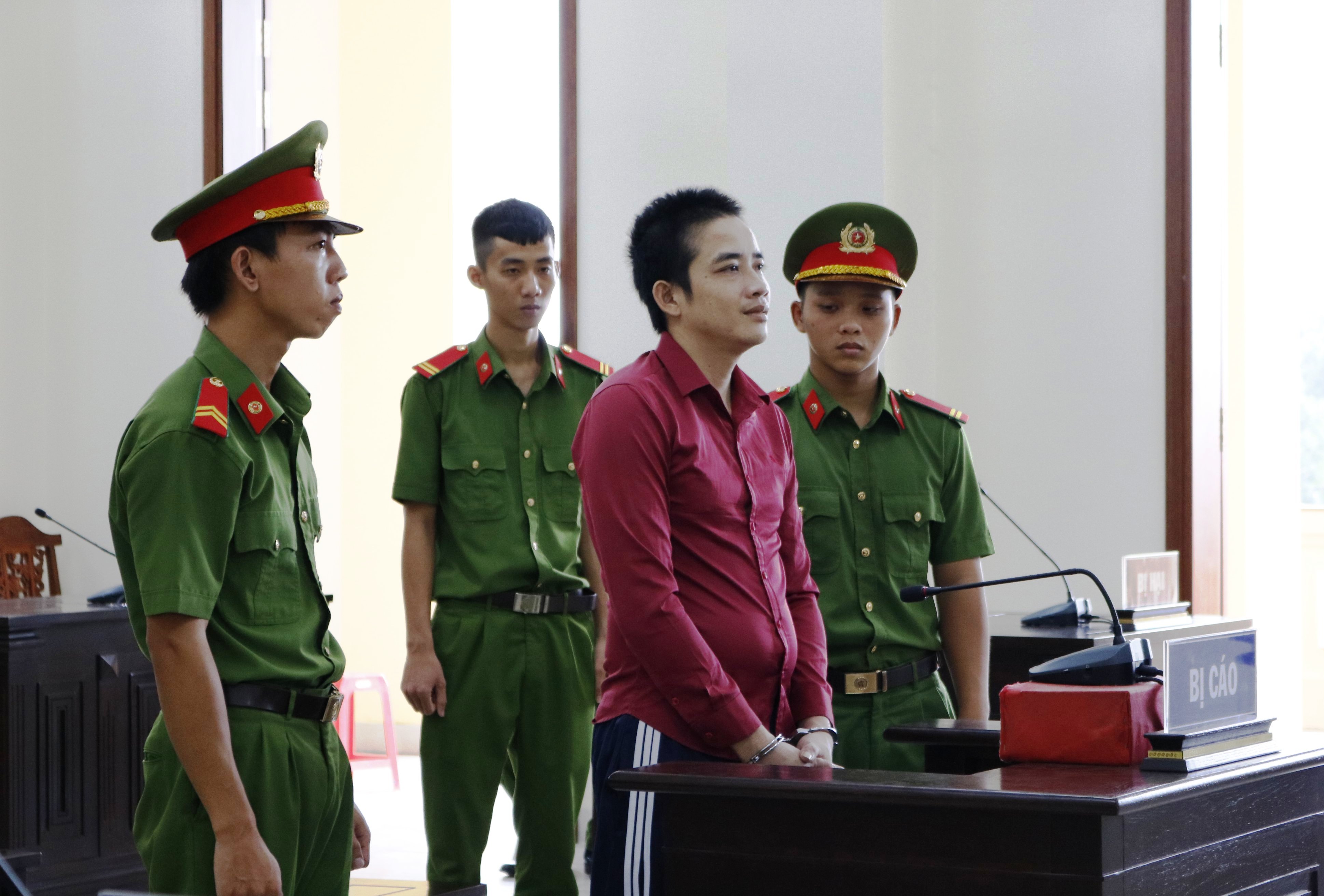 Tử hình đứa con bất hiếu