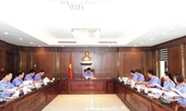Bí thư Đảng ủy Nguyễn Huy Tiến chủ trì họp Ban Thường vụ