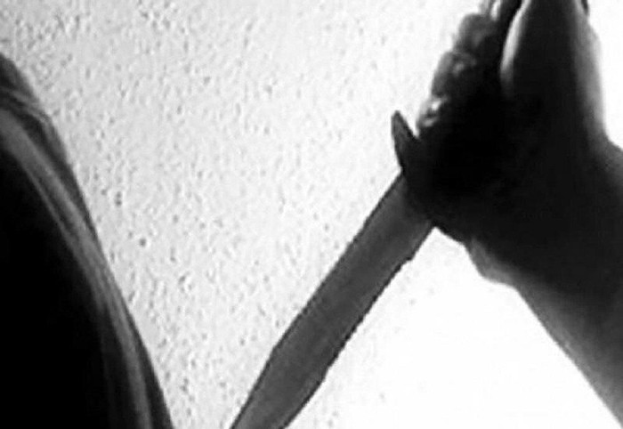 Ghen tuông, chồng đâm chết vợ rồi uống thuốc tự tử