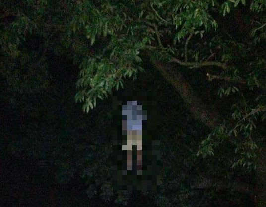 Một học sinh tiểu học chết trong tư thế treo cổ