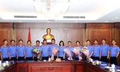 Phó Viện trưởng Nguyễn Huy Tiến gặp mặt cán bộ nghỉ công tác hưởng chế độ hưu trí