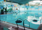 Bé gái 8 tuổi bị đuối nước ở bể bơi Công Vinh