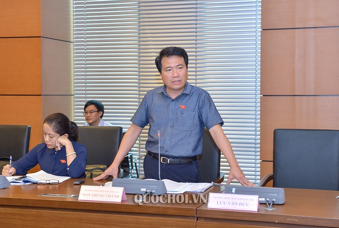 Tranh luận việc ngừng cung cấp dịch vụ điện, nước cá nhân, tổ chức vi phạm