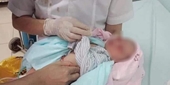 Bé sơ sinh bị bỏ rơi dưới hố gas Đã xác định được nhân thân người mẹ