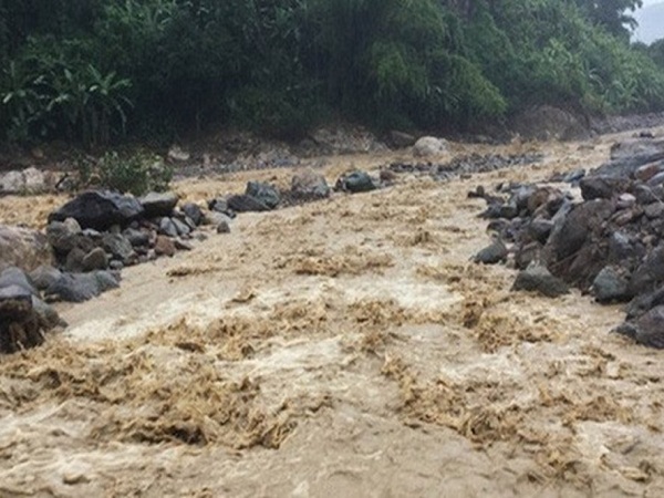 Vùng núi Bắc Bộ có mưa to đến rất to, đề phòng lũ quét, sạt lở đất